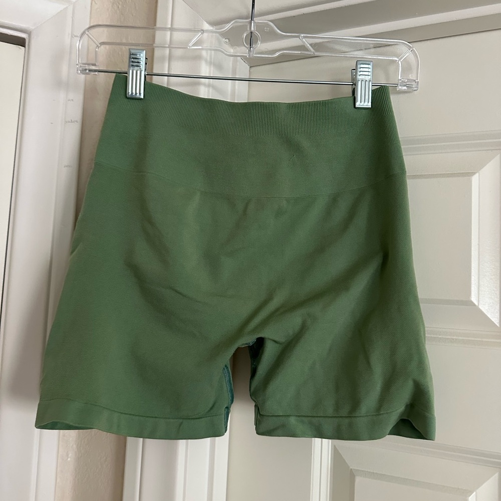 Alphalete Amplify 4.5” Shorts - Jade